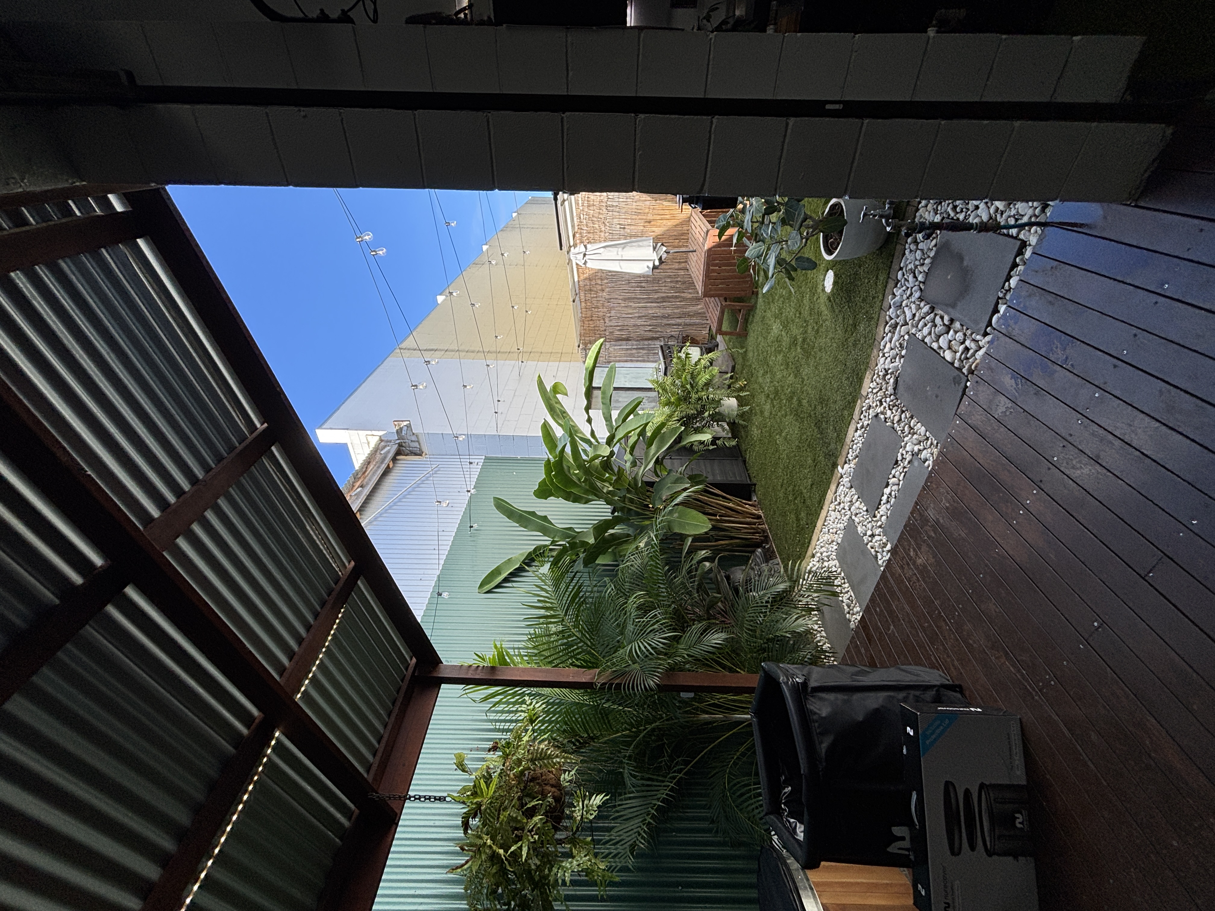 RJK Hypnosis clinic — relaxing courtyard space